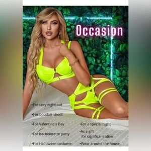 New 4 pieces strep harness size large